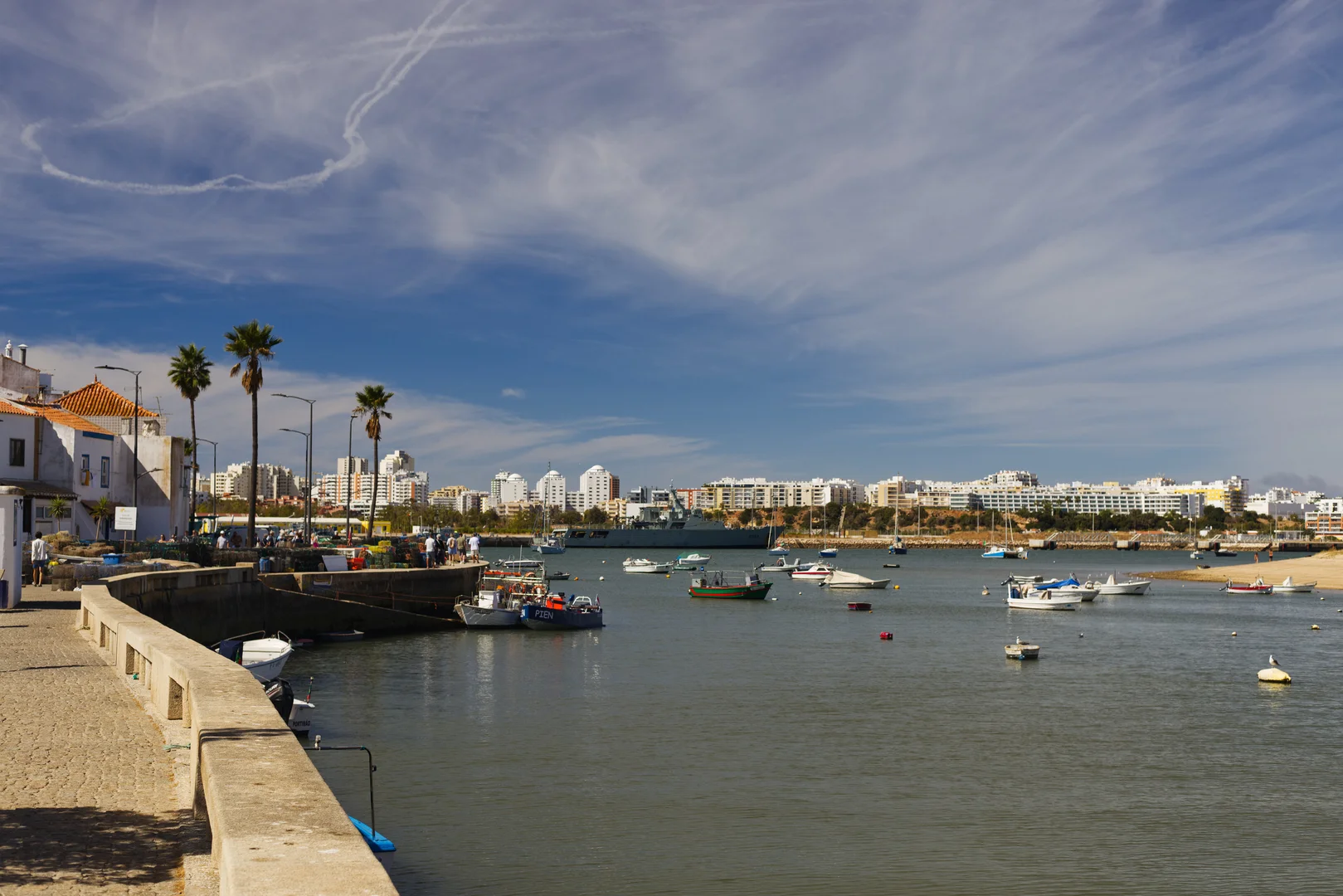 Kleine haven in Ferragudo